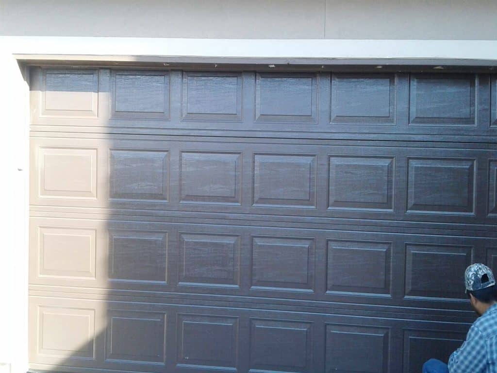 garage_door_painting_service